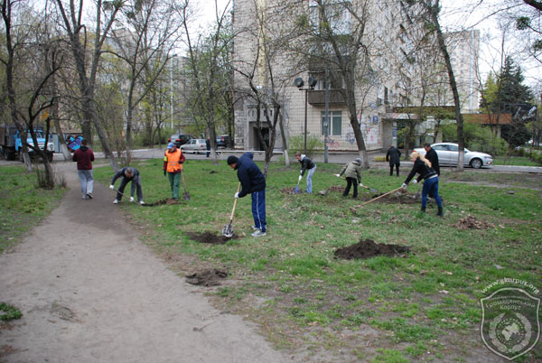 «Громадянський Корпус» взяв участь в суботнику на Русанівці