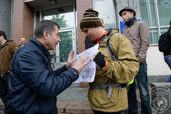 Противники МАФів та підприємці з’ясовували стосунки коло Шевченківської РДА