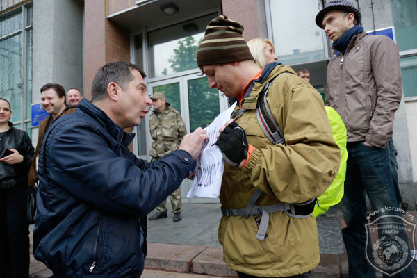 Противники МАФів та підприємці з’ясовували стосунки коло Шевченківської РДА