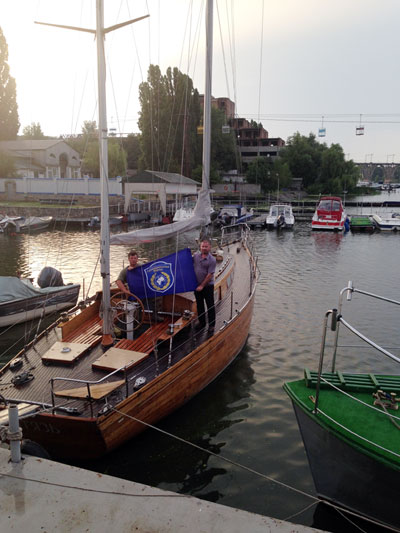 Прапор "Громадянського Корпусу" піднято у Дніпропетровську!