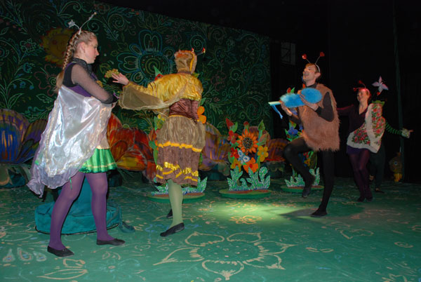 «Муха Цокотуха» на радість дітям 