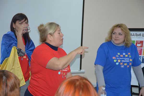 2015 12 10 volonters lug obl 03